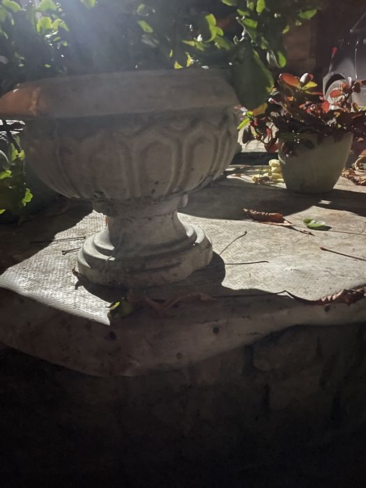 Donice betonowe na kwiaty