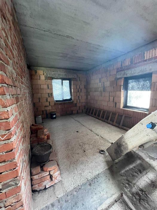 Продам новый дом 138м2 с приватизированным участком 9 соток.