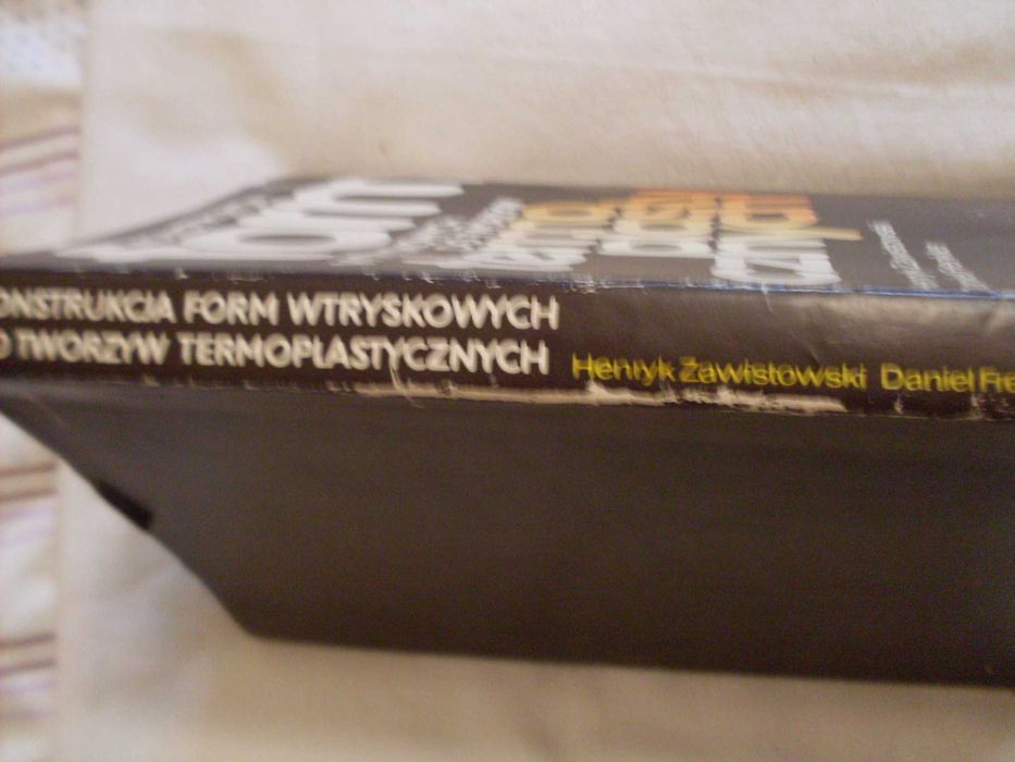 Konstrukcja form wtryskowych do tworzyw termoplastycznych Zawistowski