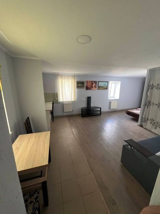 Продається будинок та тепличне господарство місто Жашків 140км від Киє