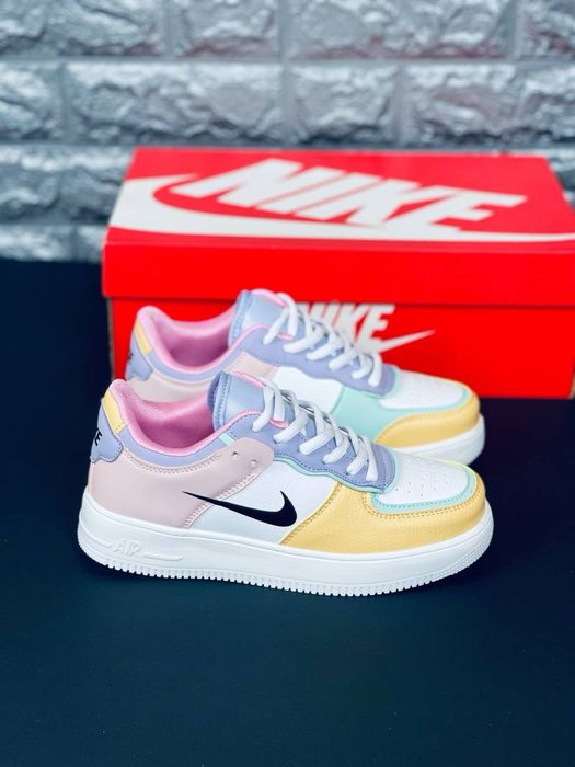 Стильные качественые кросовки найк для женщин Nike air force 37 размер яркая летняя обувь найк женские натуральная кожа