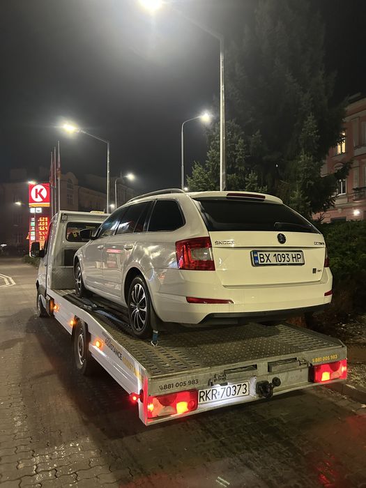 Laweta Krosno Autolaweta Pomoc drogowa Transport pojazdów i maszyn