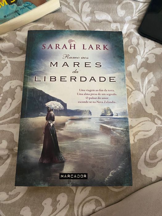 Livros aparti de 10€