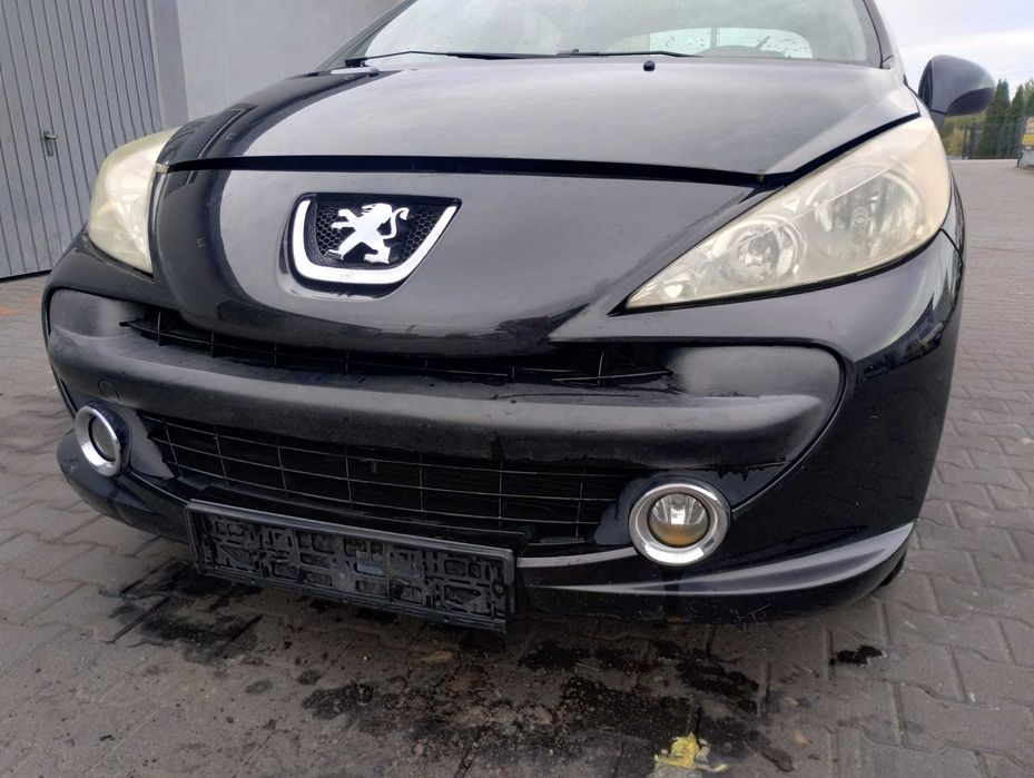 zderzak przód przedni czarny Peugeot 207 HB, części