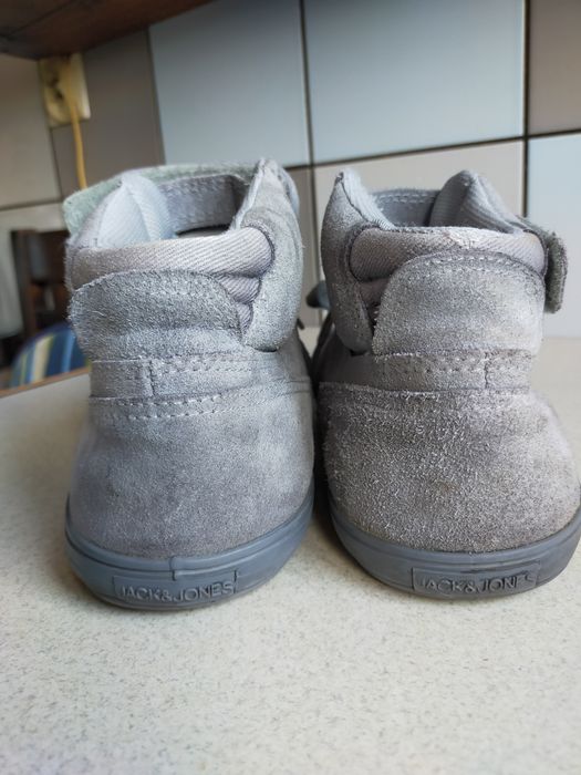 Buty sportowe sneakersy trampki Jack & Jones  skóra zamszowe 42/27 cm