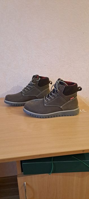 Круті Ботинки Levi's original