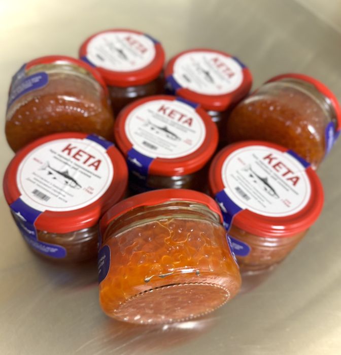 Мясо краба,клешни краба,черная икра,красная икра,лосось,печень щуки