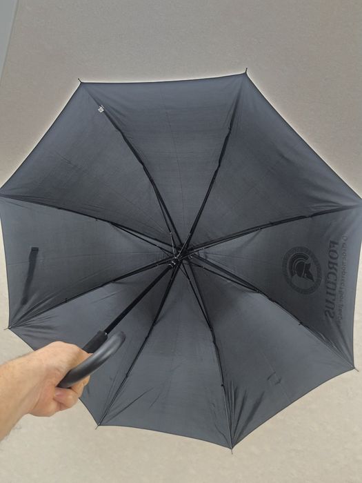 Продам черный зонт