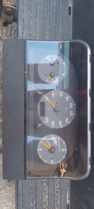 Панели приборов, Mitsubishi space wagon 3, Mercedes sprinter. Peugeot