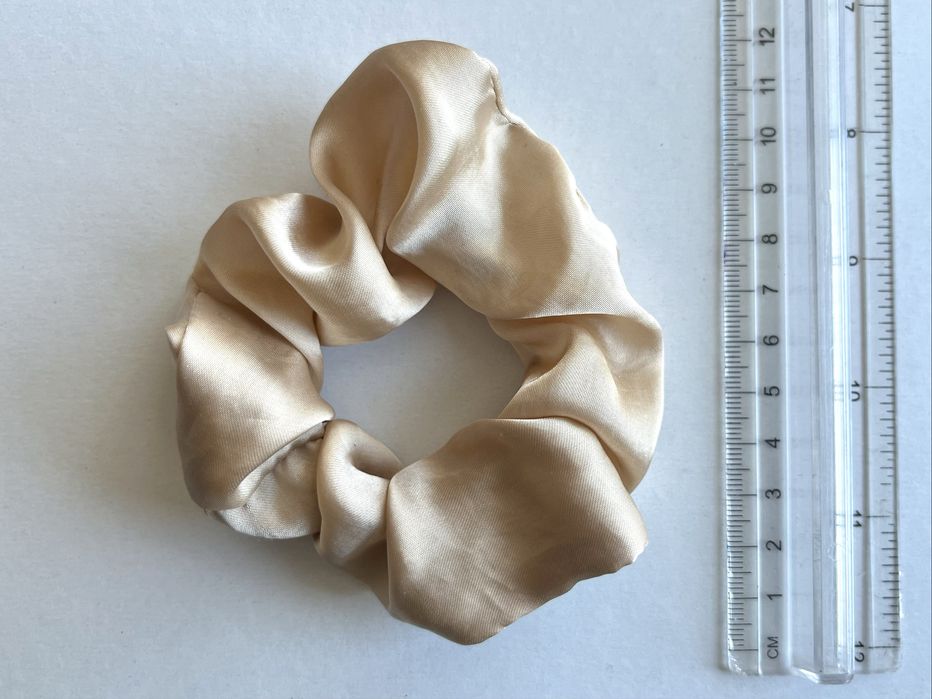 gumki do włosów scrunchie