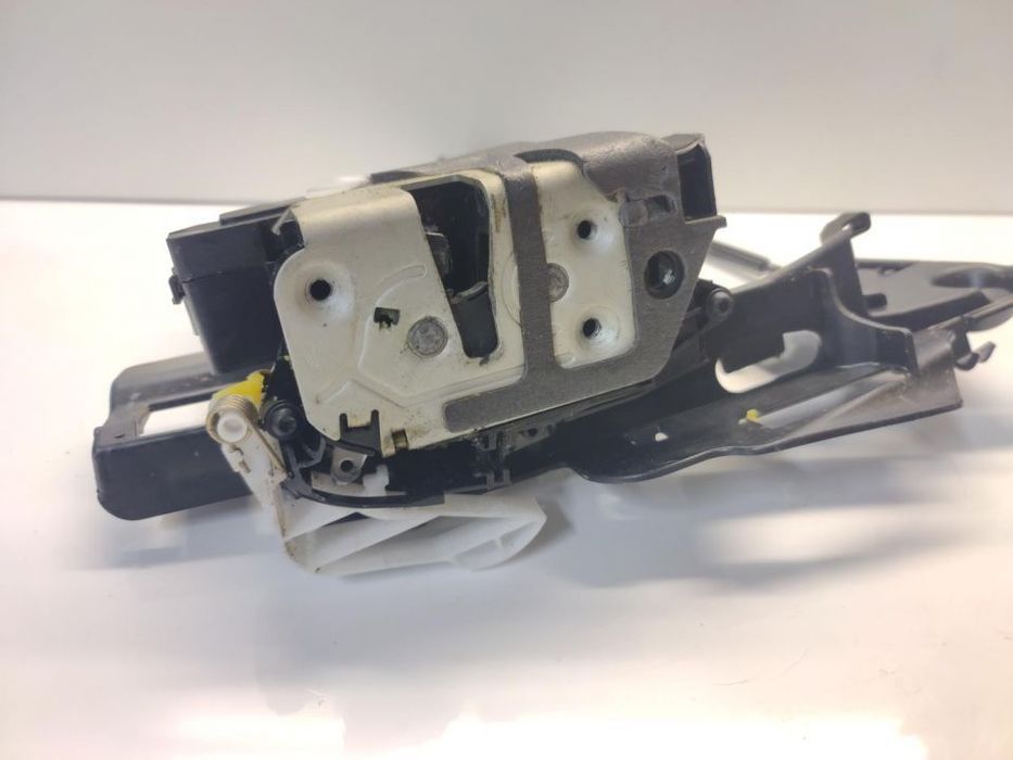 Fechadura Porta Frente Direita Ford Fiesta MK6  2012 a 2017