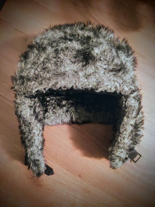 Stylowa zimowa czapka uszatka, bardzo ciepła