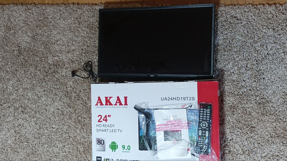 телевізор akai 24*