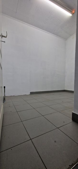 Lokal handlowo-uslugowy w centrum skierniewic