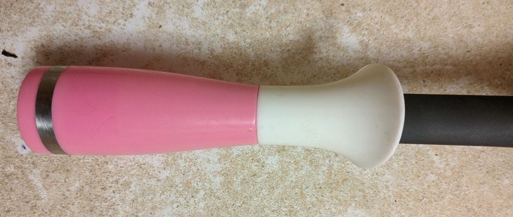 Новый удобный половник с розовой ручкой