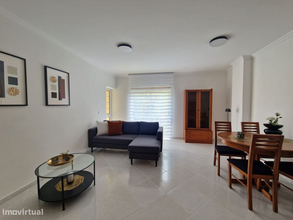 T2 100 m² Totalmente Renovado  Mobilado e Decorado