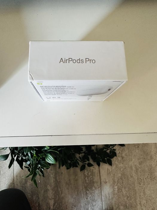 AirPods Pro 2ª Geração USB-C Originais Apple | Caixa e acessórios
