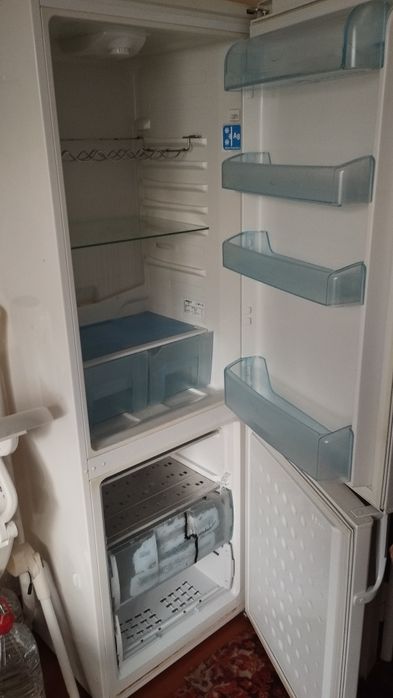 Продам холодильник