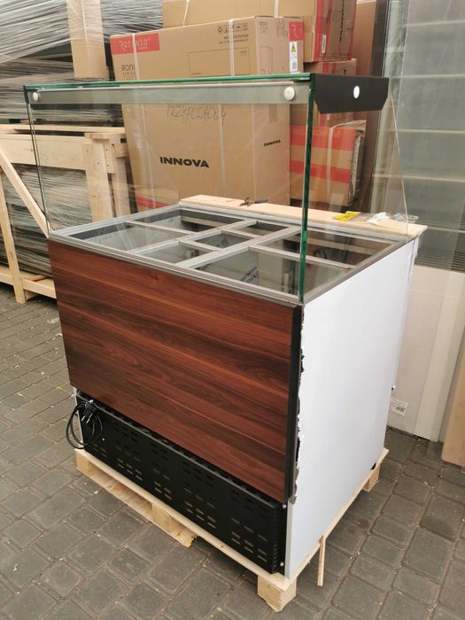 Wyposażenie sklepu rybnego, witryny, zamrażarki, lada kasowa