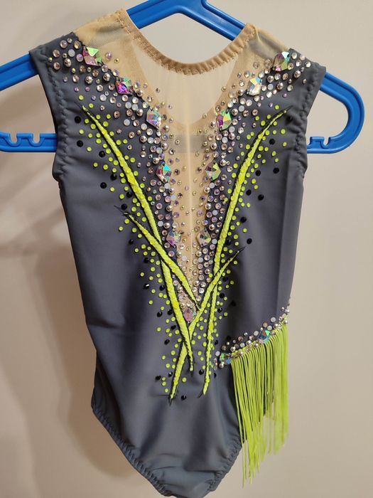 Продаж, прокат костюмів для художньої гімнастики