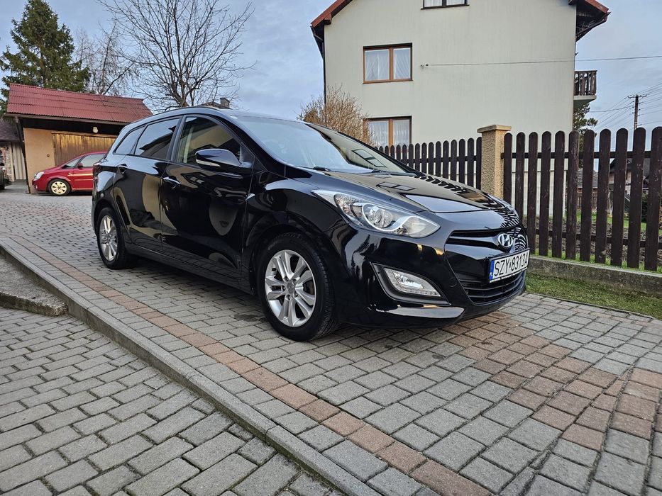 Hyundai i30 2013r 1.4 benzyna  serwis ASO do końca