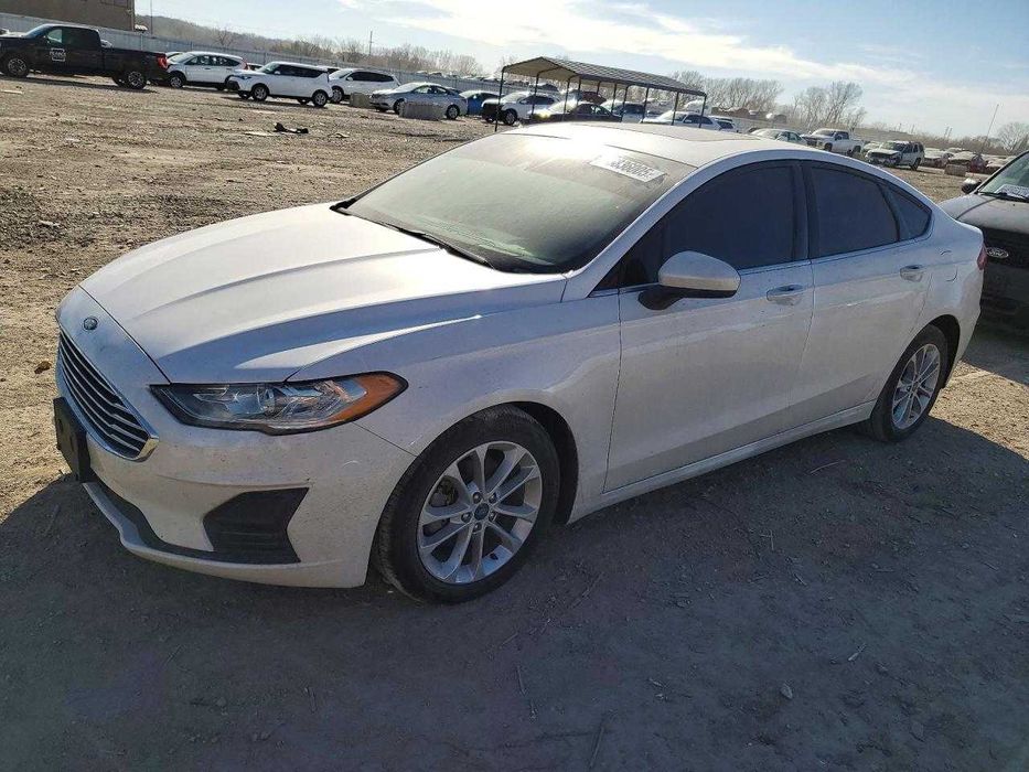 Ford Fusion SE 2020