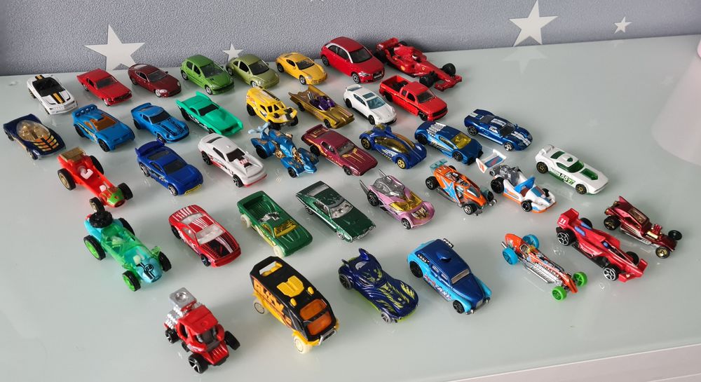 Zestaw autek, 30 hotwheels +  welly + formuła 1