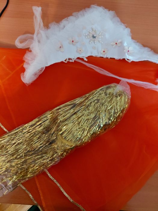 Новорічний костюм на дівчинку