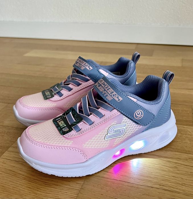 Дитячі кросівки Skechers Lights для дівчинки 30 розмір