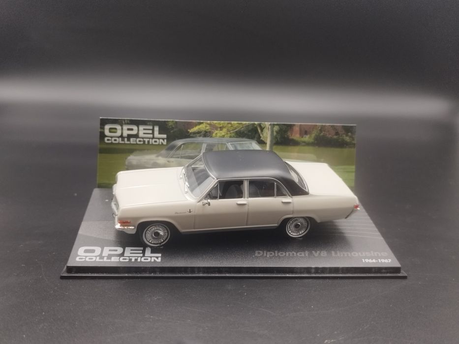 1:43 Opel Collection Opel Diplomat V8 Limousine 1964