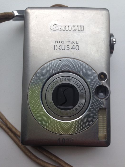 Цифровий фотоапарат Canon IXUS 40