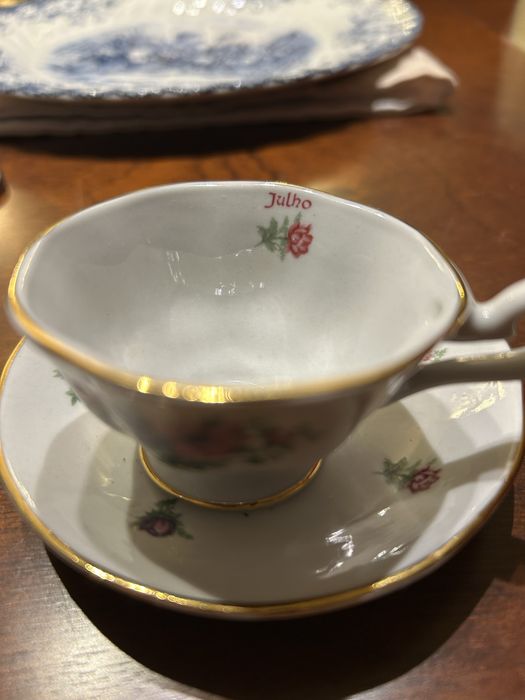Mini chavena cafe mes julho vintage