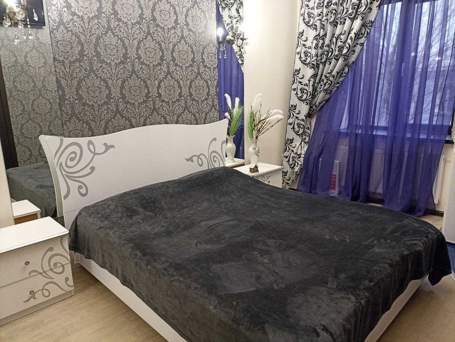 "Romantic" подобово квартира в центрі Харкова. м.Наукова