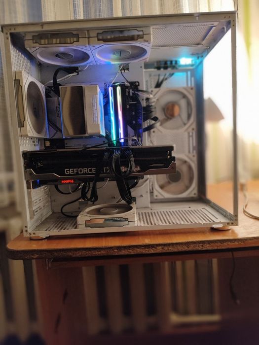 ігровий пк БІЛИЙ АКВАРІУМ , PALIT GameRock rtx3080TI , I5 12400f