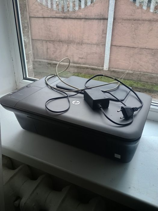 Принтер HP Deskjet 1050