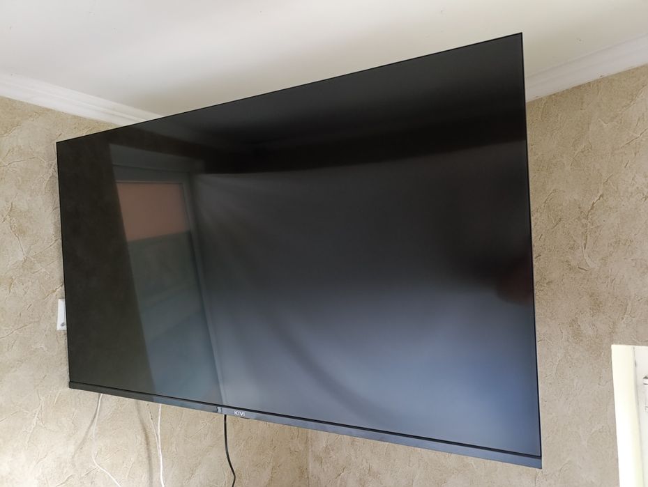 Kivi QLED 4K SmartTV 50" розбита матриця
