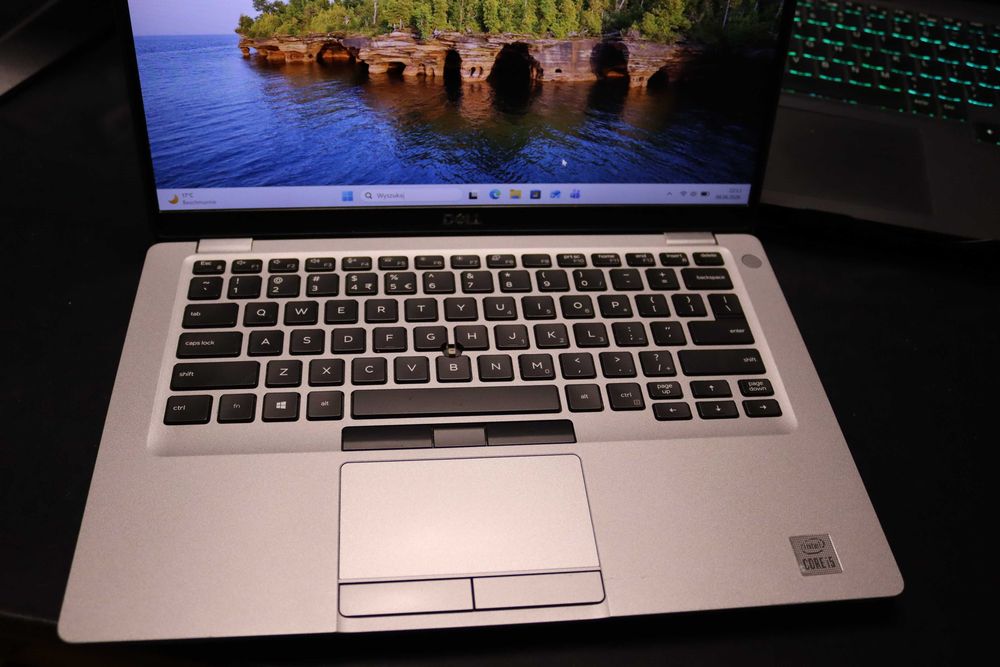 Laptop Dell Latitude 5410 14" Intel Core i5-10210U + 8 GB 128 GB SSD (7333)