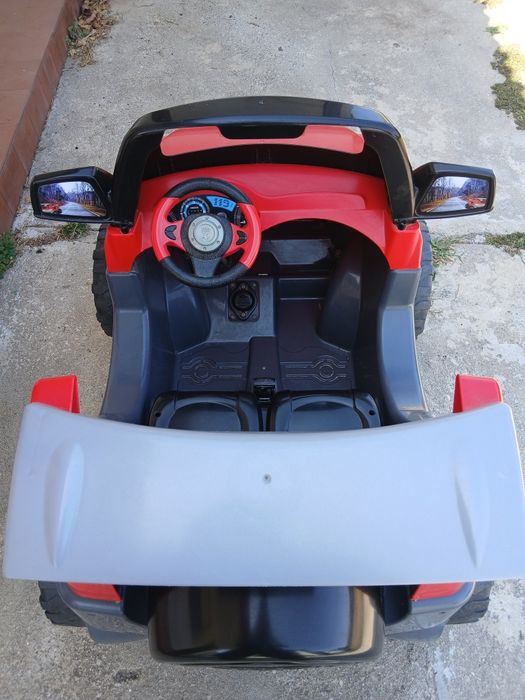 Vendo carro a bateria FEBER conforme fotos. A funcionar!