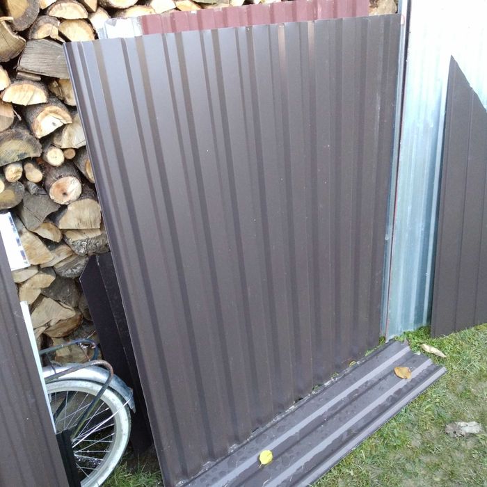 Blacha trapez T-14 połysk 8019 brąz 1 arkusz 115 na 137 długi