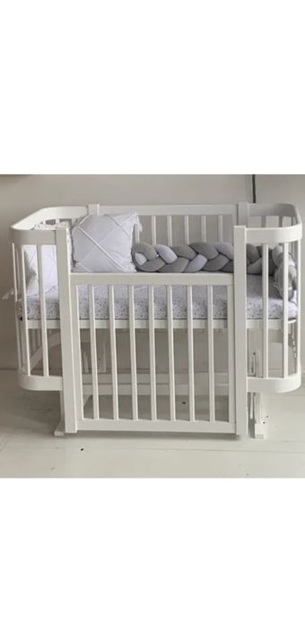 Детская кроватка с маятником!