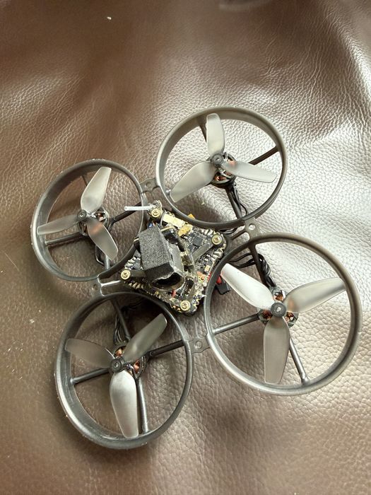 Dron fpv Mobula8  AiO15 Freestyle HDZERO 80mm
