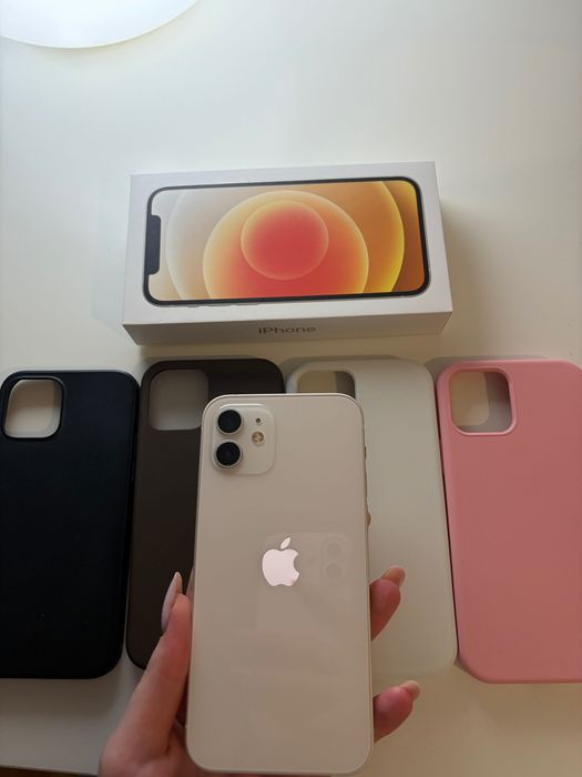 iPhone 12 + 4x etui gratis