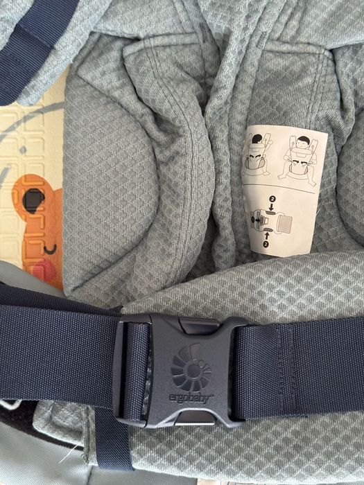 Marsúpio Porta-bebé Ergobaby Omni Breeze Slate Blue (2025)