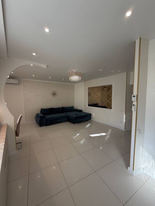 Продається простора квартира — 87 м²