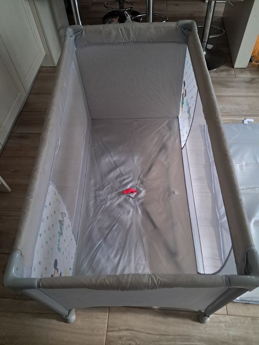 Cama de viagem mickey