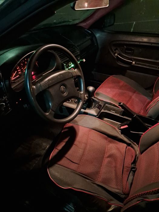 Продам машину BMW E36