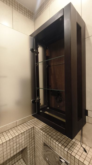 Zestaw mebli łazienkowych