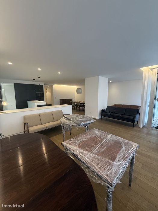 T3 com 3 suites totalmente renovado PORTO