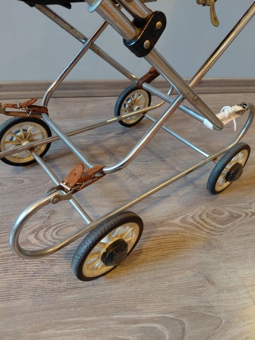 Wózek dla lalek retro