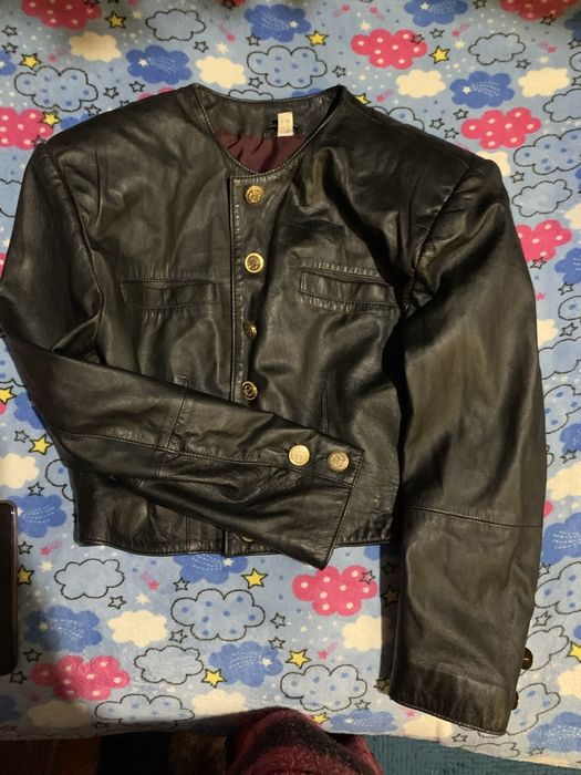 Шкіряний піджачок,в ідеальному стані